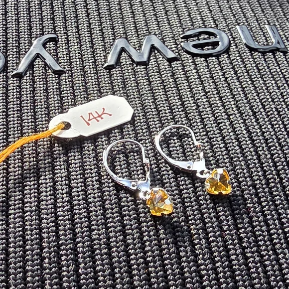 🎀💫14K Real White Gold Heart Earrings💫🎀 - Picture 4 of 4